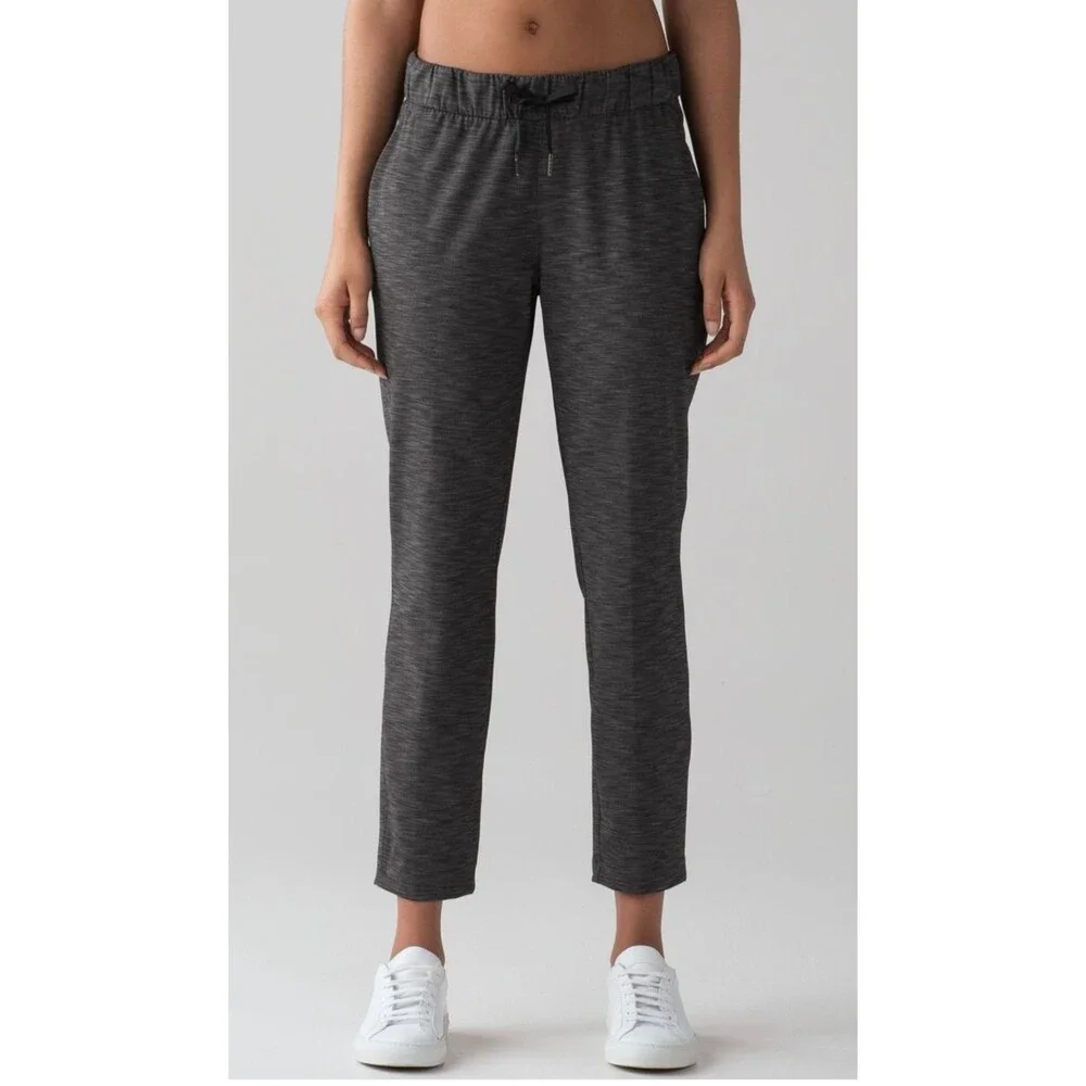 Lululemon On The Fly Pant Womens 6 Gray Heathered Black Pockets
